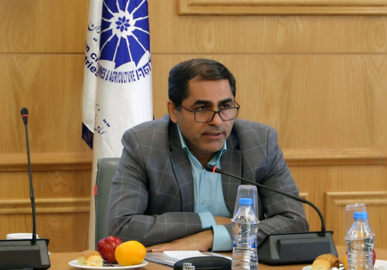 دبیر اتاق خراسان رضوی: اتاق بازرگانی به دنبال برخورد با متخلفان کارتهای بازرگانی است دبیر اتاق خراسان رضوی: اتاق بازرگانی به دنبال برخورد با متخلفان کارتهای بازرگانی است